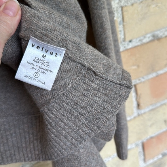 Velvet by Graham and Spencer Open Front Cashmere Cardigan Sweater - Picture 3 of 4